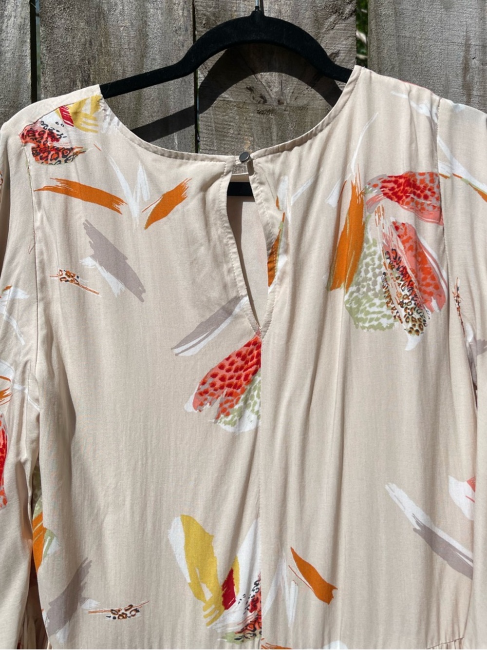 Caramela Cream Dress with Red-Orange Floral Accent NWT Sz M - Picture 11 of 13